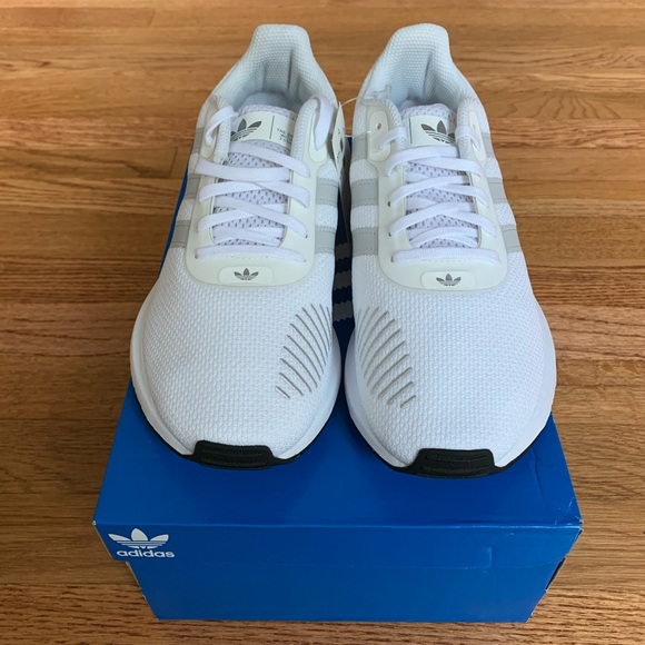 Adidas Swift Run RF Women’s Shoes - Picture 3 of 7